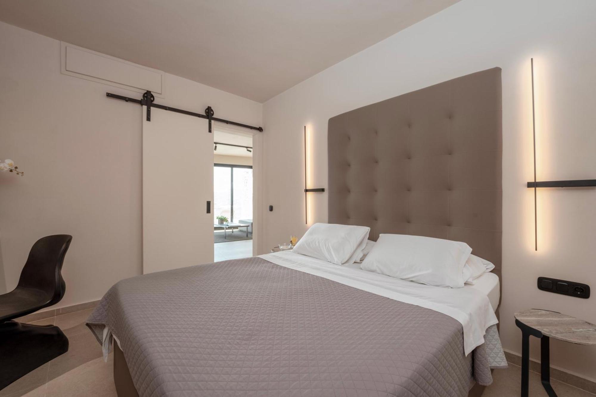 Luxury House With Private Pool At Elia Beach Mykonos Town Bagian luar foto